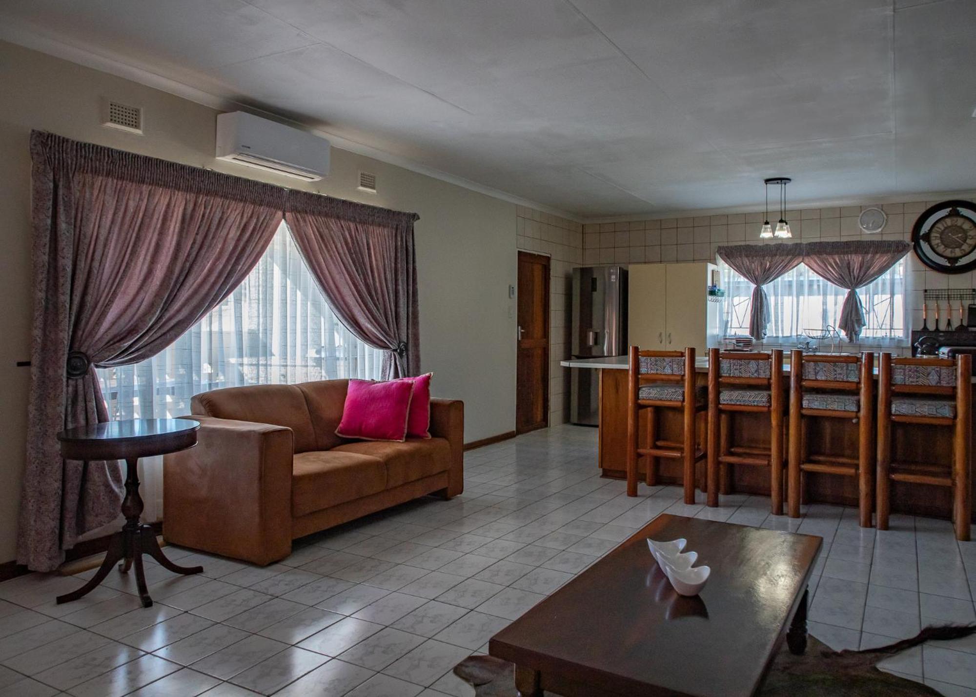 High Court Self Catering Apartments Mbombela Buitenkant foto