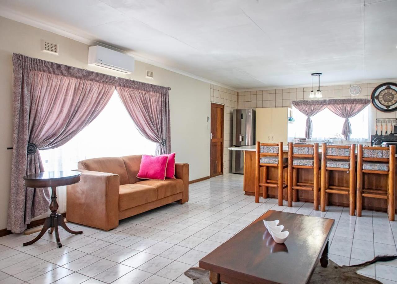 High Court Self Catering Apartments Mbombela Buitenkant foto